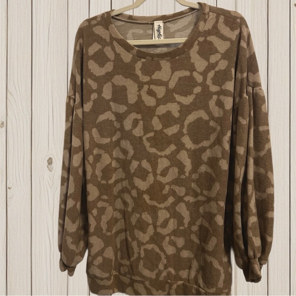 Soft Pullover Animal Print - Picture 1 of 2